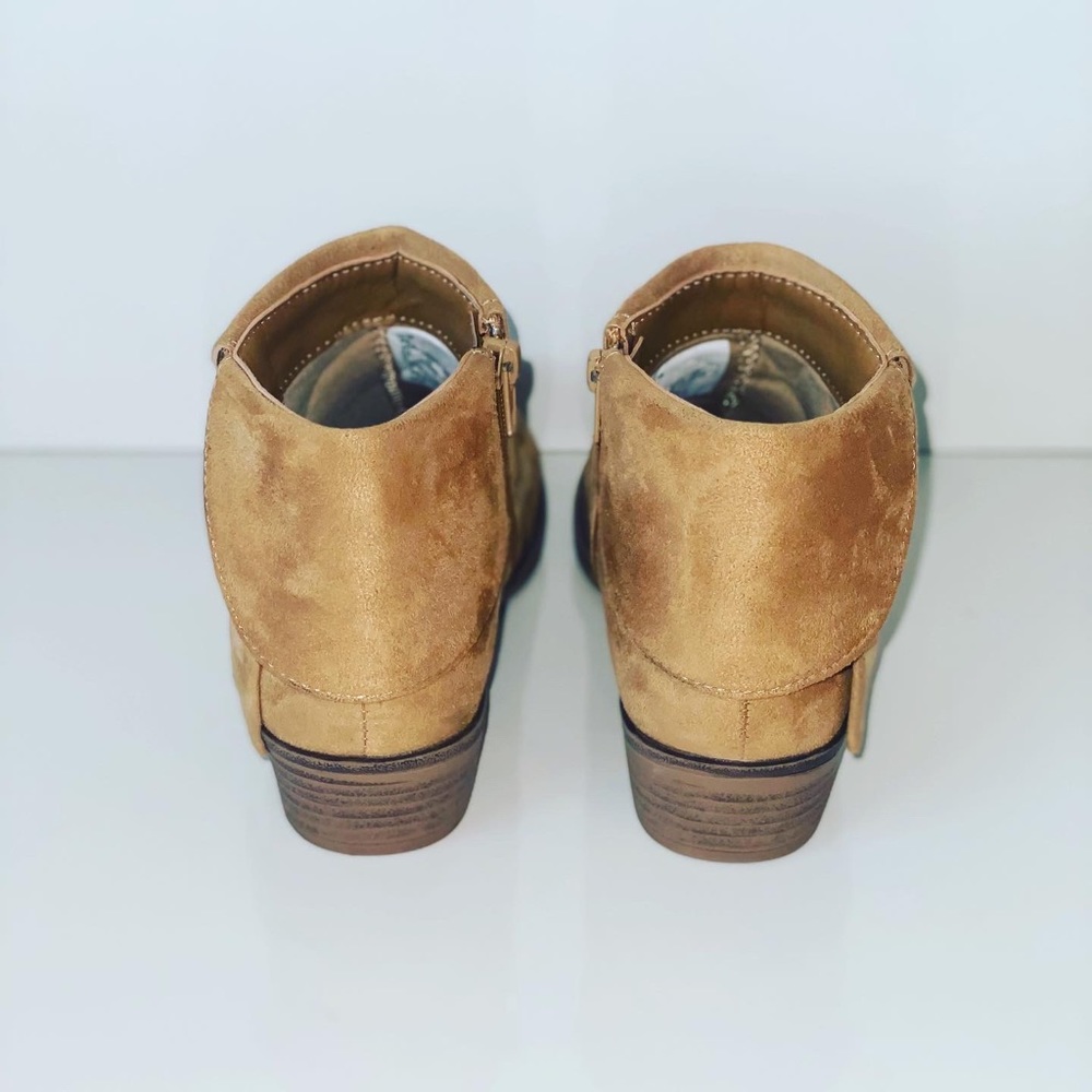 Girls Cupcake Couture Deb Boot (EUC) - Picture 7 of 8